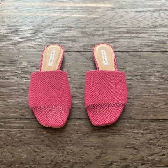 Saks 5th Avenue Bright Pink Slide Sandals | Size 9 - Picture 3 of 11